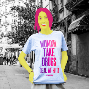 Camiseta WOMXN TAKE DRUGS. DEAL WITH IT
